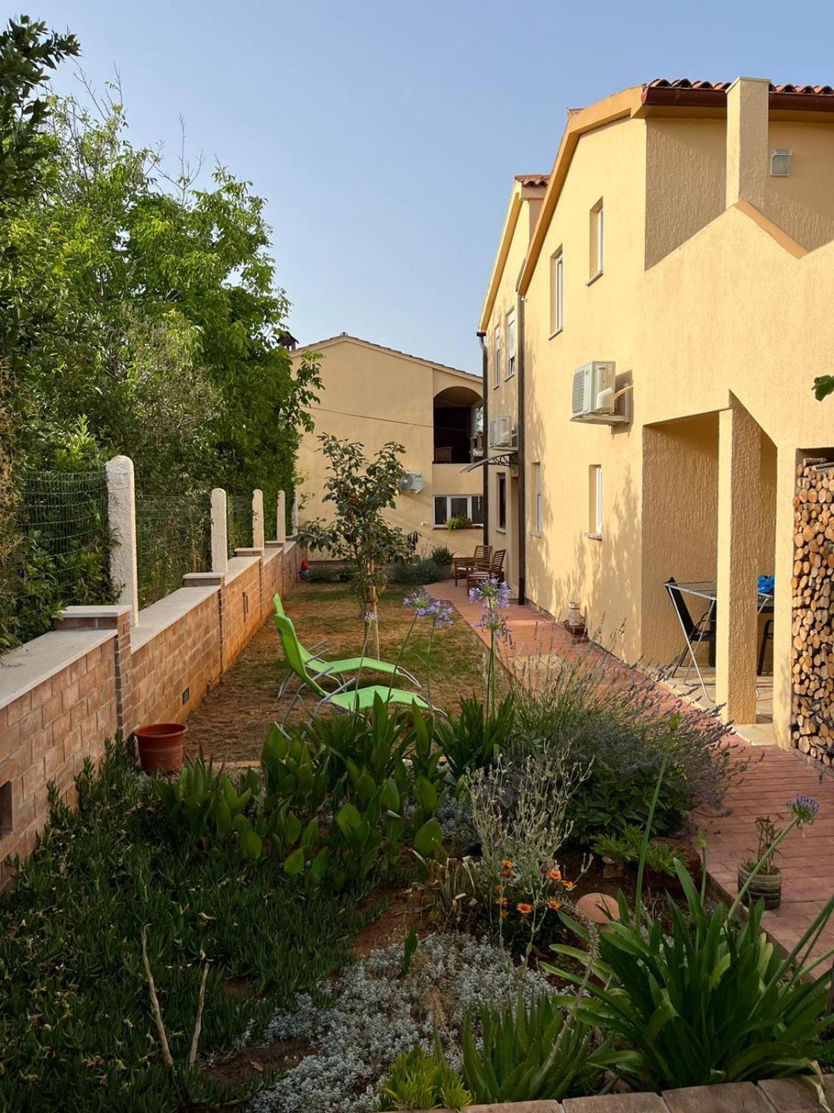 Studio Apartman San 3 Ližnjan Oda fotoğraf